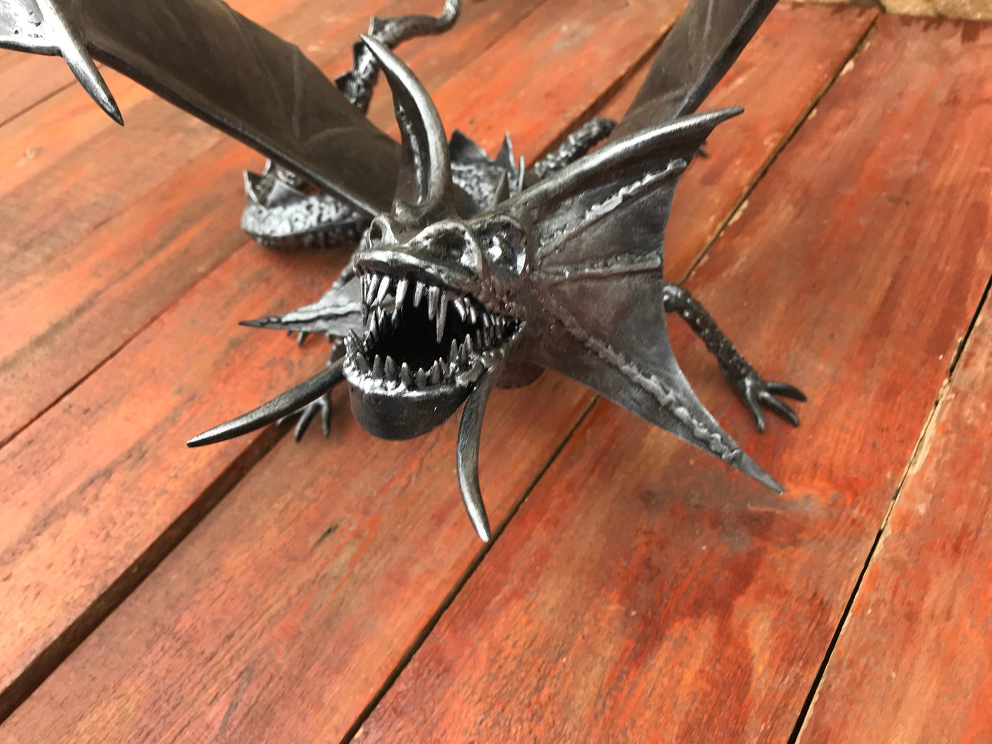 Custom listing for Poland: a dragon