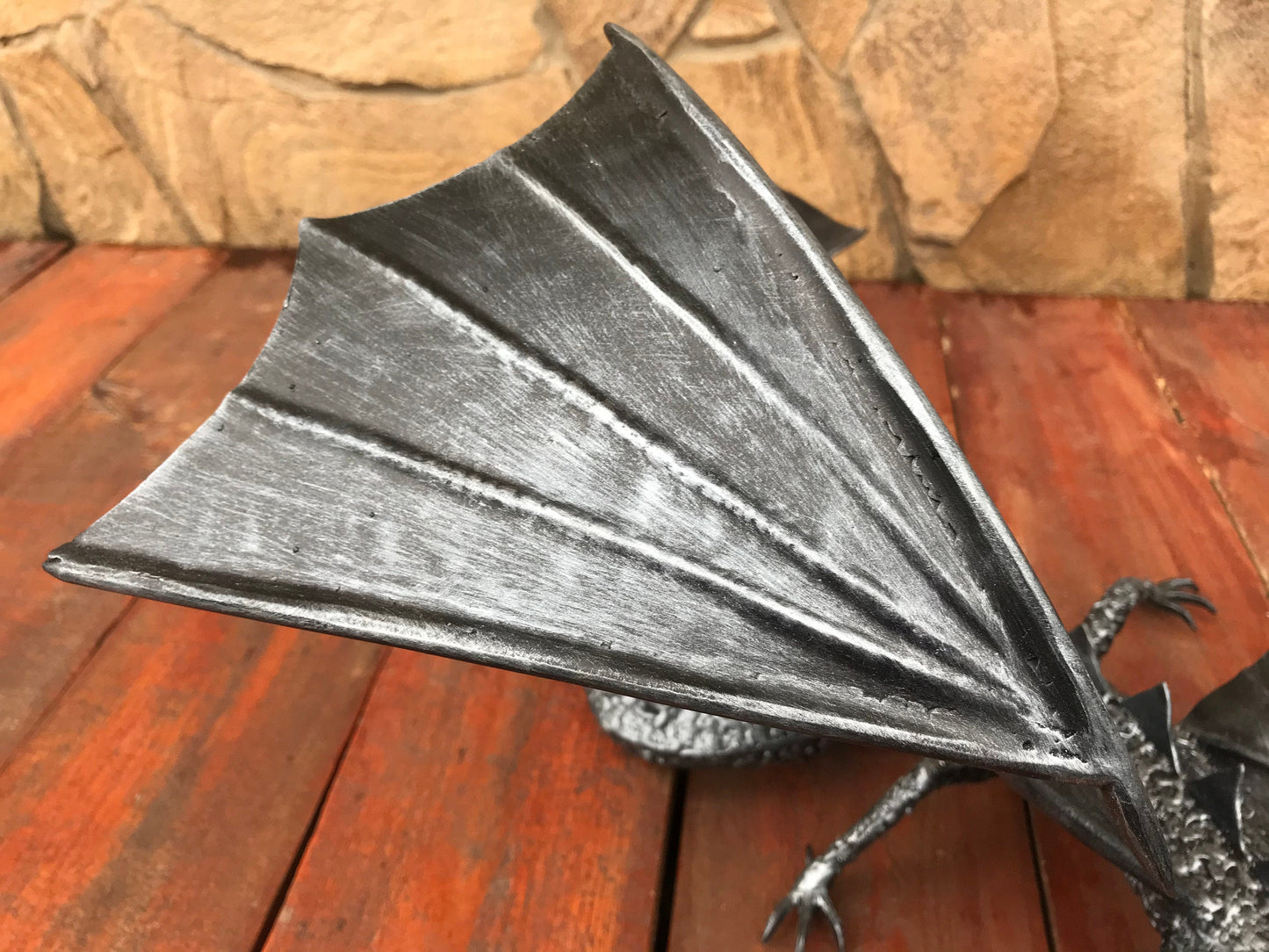 Custom listing for Poland: a dragon