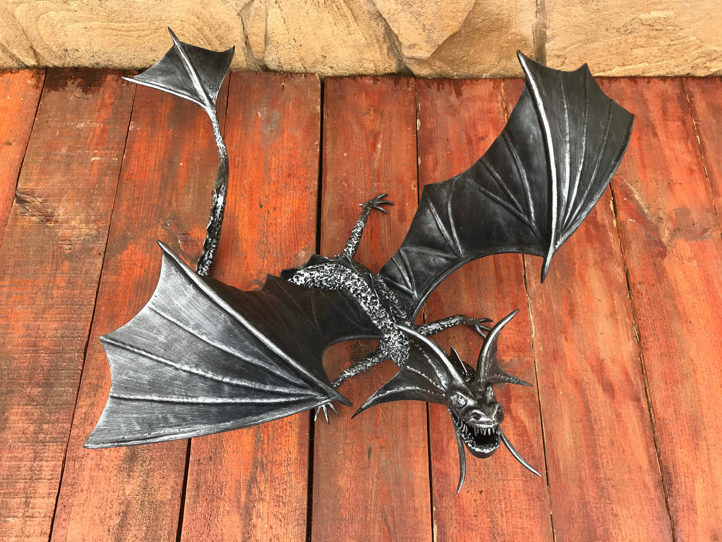Custom listing for Poland: a dragon