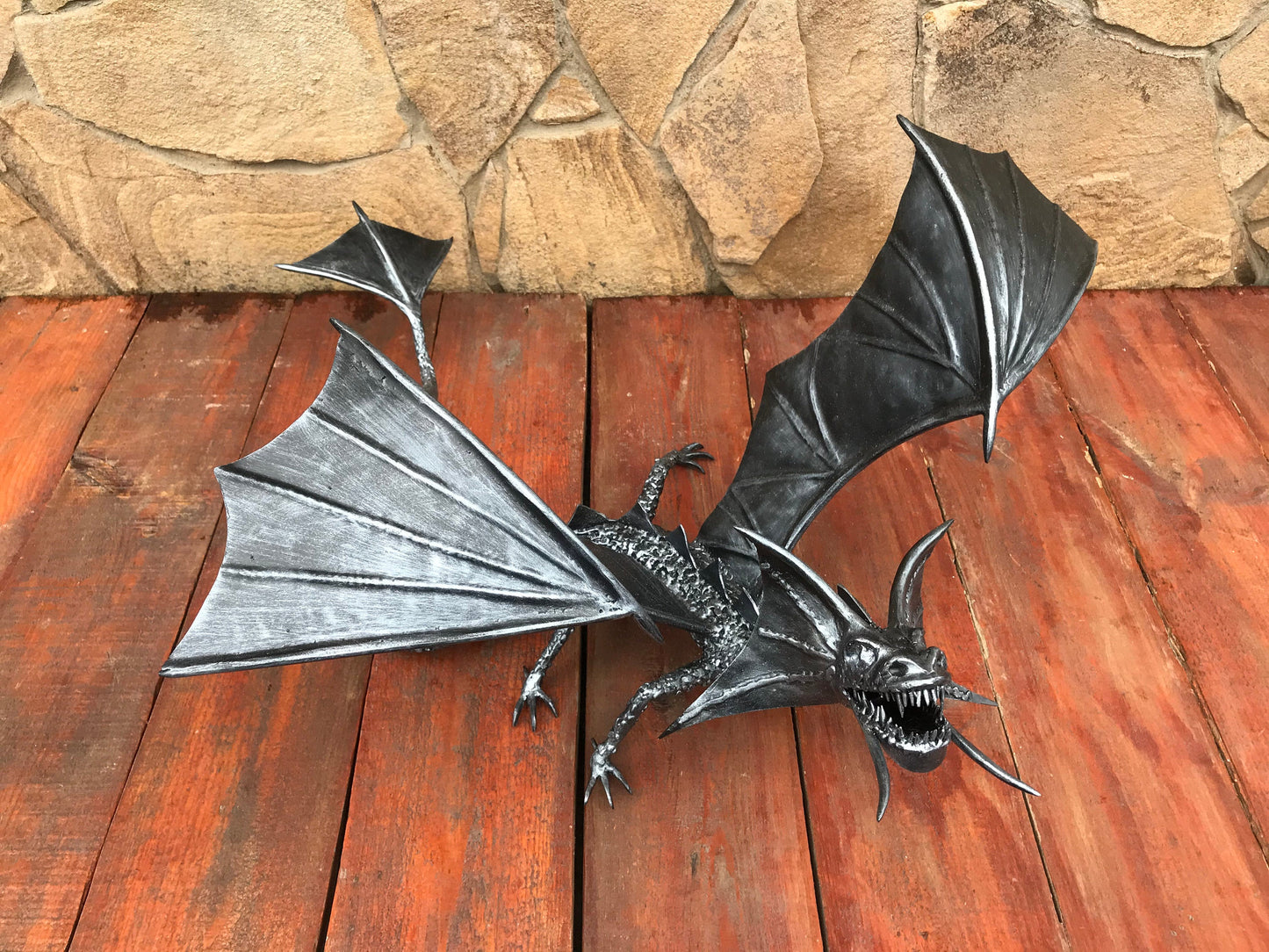 Custom listing for Poland: a dragon