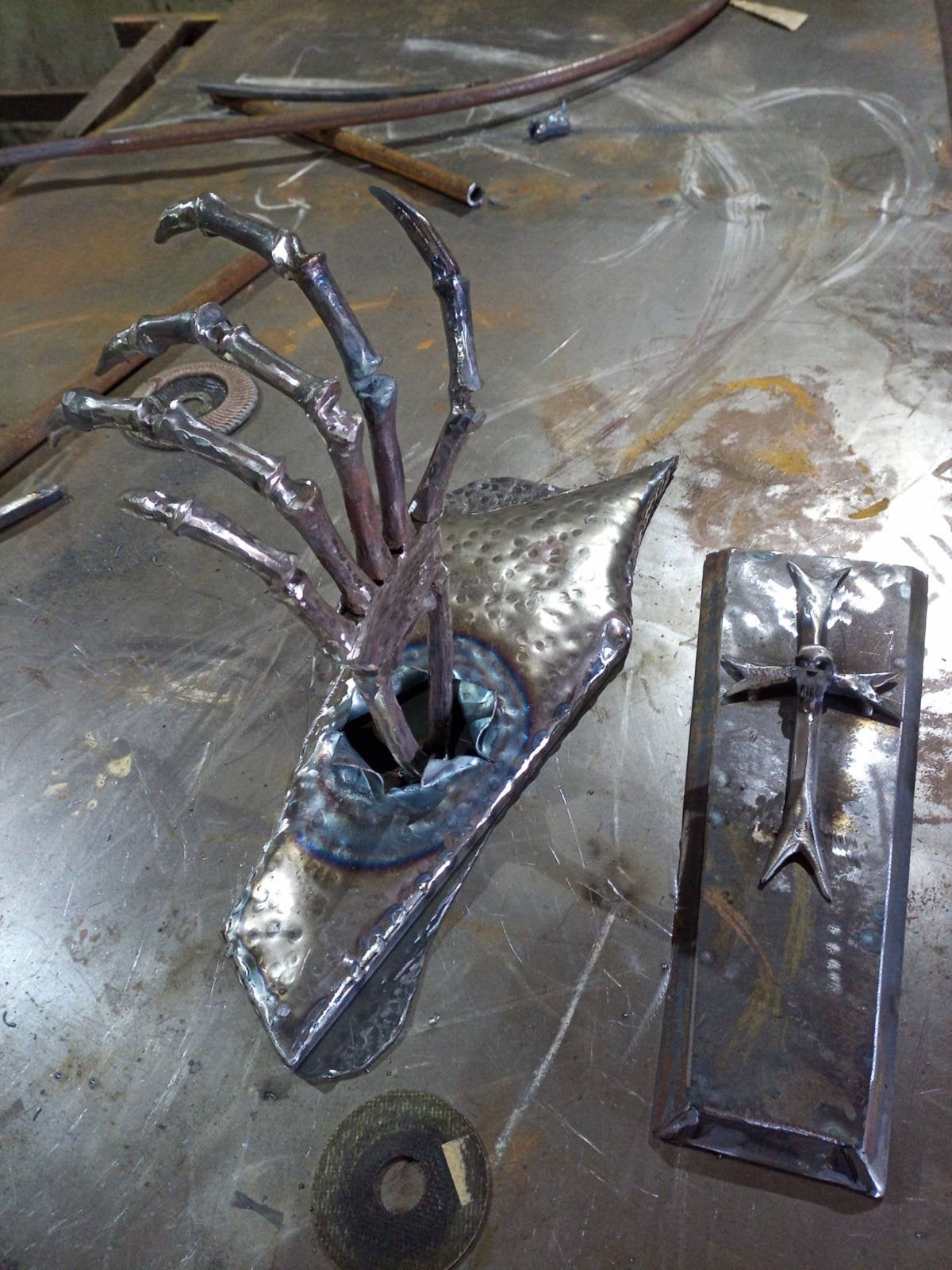 Skull sconce, horror light, wall sconce, scary, coffin, skeleton, zombie, Halloween, creepy lamp, Gothic, castle sconce, Day of the Dead