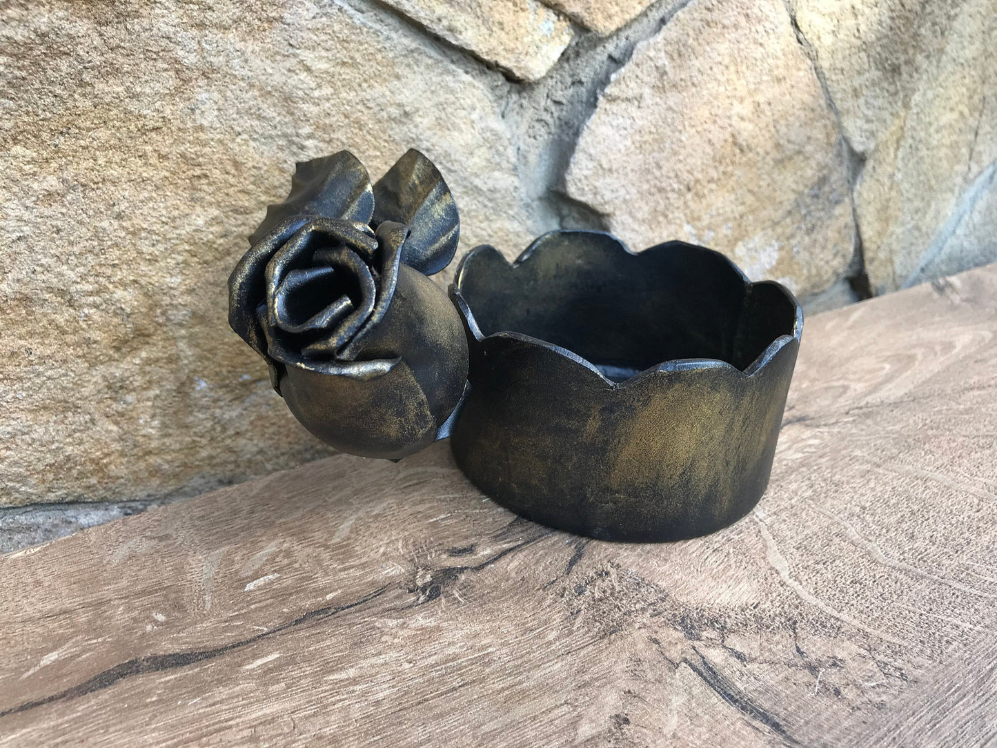 Ashtray, ash tray, iron gift for her, 6th anniversary gift, 6 year anniversary, smoker, cigarettes, cigar holder, cigar case, cigar tray