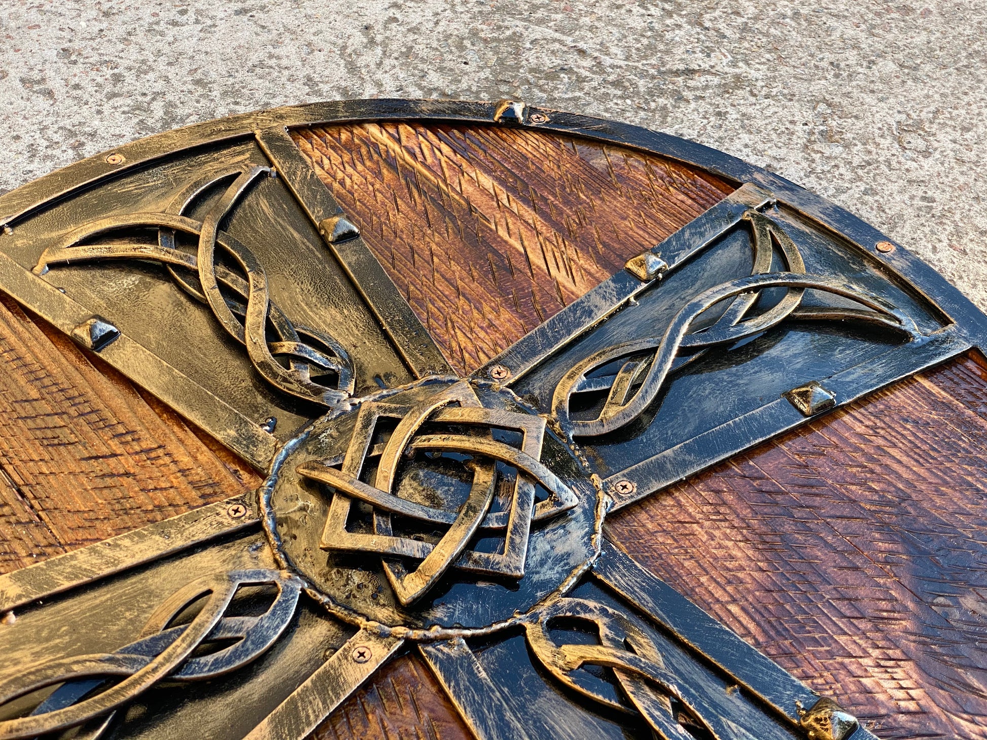 Celtic shield, decorative shield, axe holder, shield, viking shield, Christmas gift, cosplay armor,  mens gift, axe, medieval shield, viking