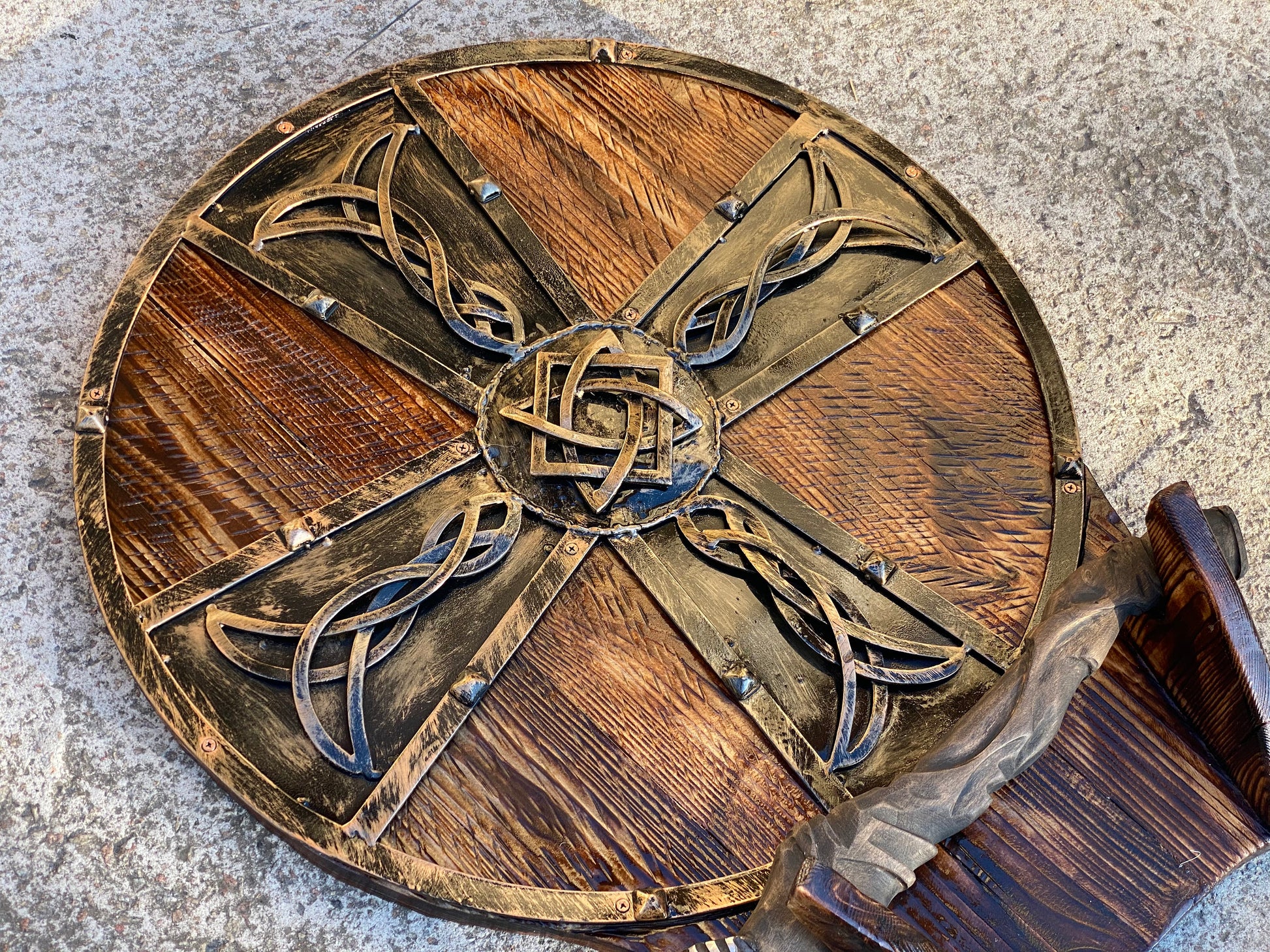 Celtic shield, decorative shield, axe holder, shield, viking shield, Christmas gift, cosplay armor,  mens gift, axe, medieval shield, viking