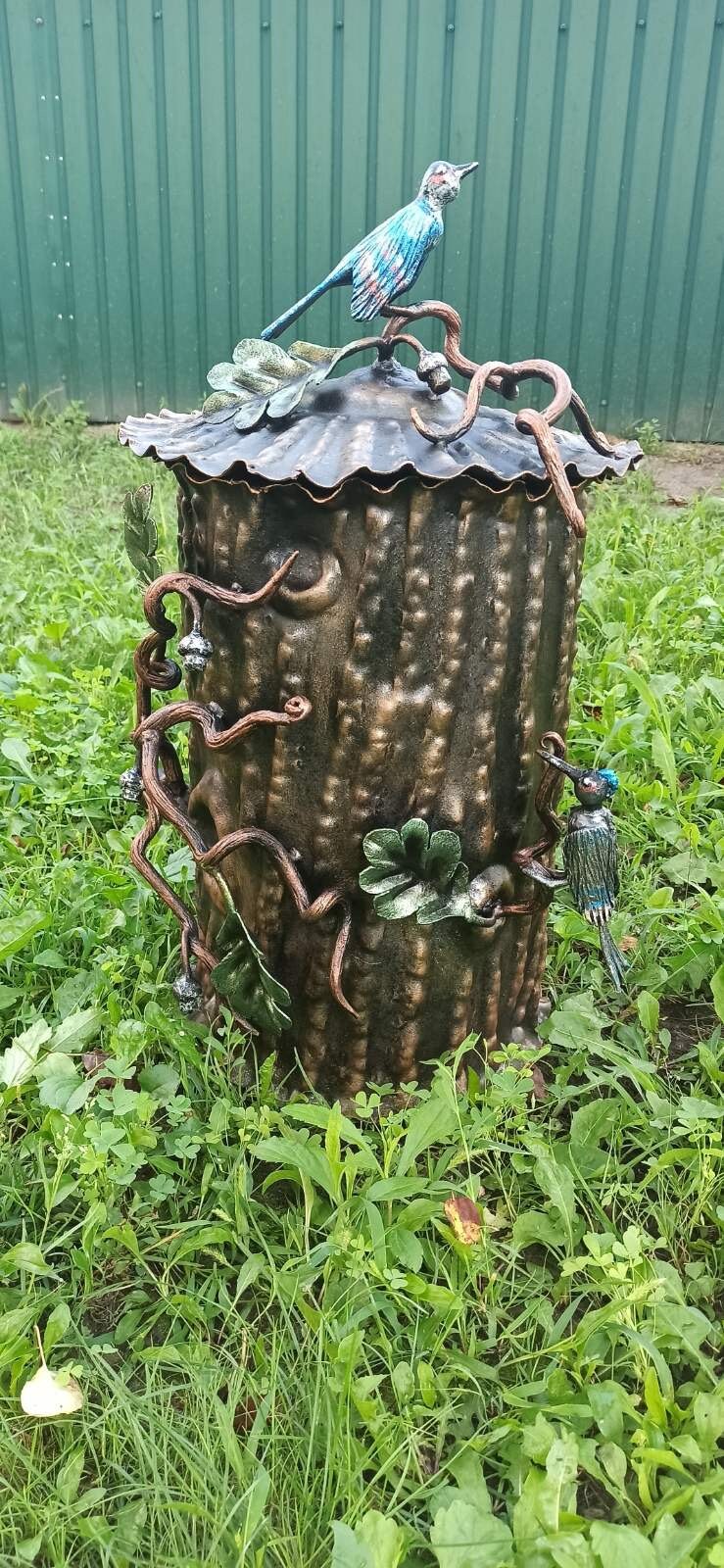 Waste basket, chest, trash bin, trash can, garbage can, waste bin, Christmas, wedding, birthday, garden, iron gift, bird decor, oak decor