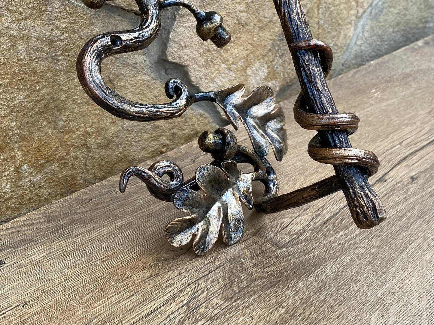 Door pull, door handle, door hardware, cardinal, oak, acorn, bird, forest decor, Christmas, animal, jungle, safari, tropical decor, zoo