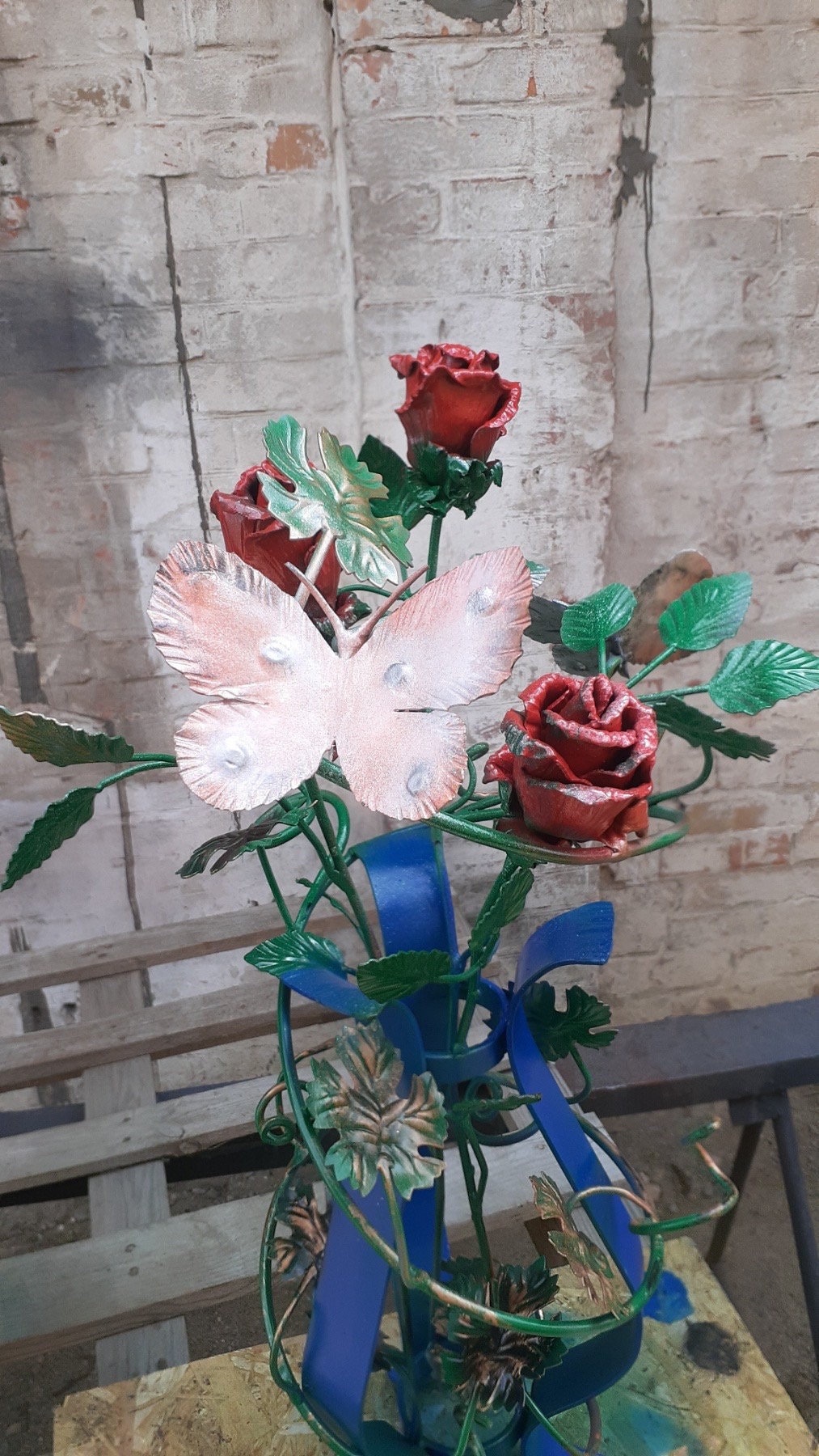 Stand, plant stand, holder, cake stand, tray, plant holder, shelf, display stand, book stand,rose,iron gift,iron anniversary,6th anniversary