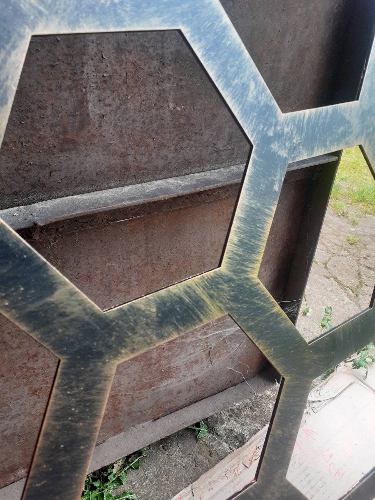 Fireplace screen, honeycomb, honey, bee, groomsman, mens gift, Fathers Day, Christmas, new house, anniversary, fireplace, wedding, firewood
