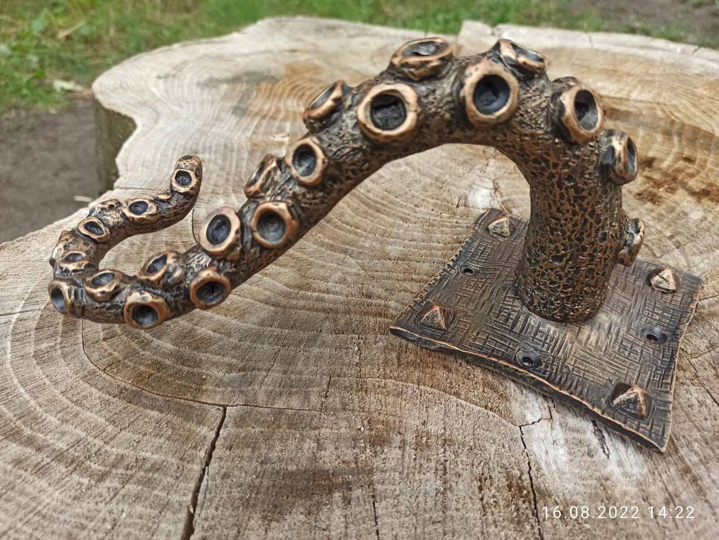 Octopus door handle, coastal decor, door handle, nautical gift, tentacle, ocean world, sea, pirate, underwater world, cartoon, children room