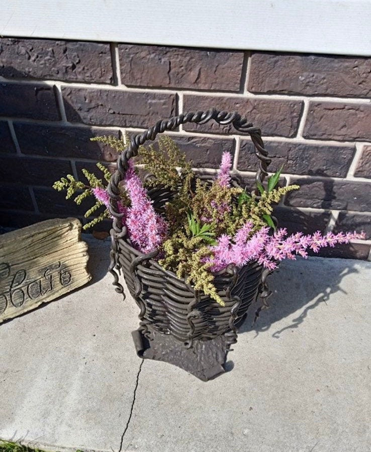Basket, garden, flower basket, Thanksgiving gift, firewood holder, birthday, anniversary, Mothers Day, retirement gift, grandma, Christmas