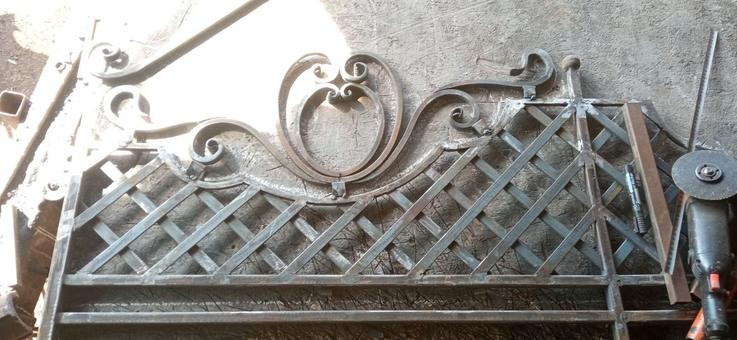 Fence topper, fence post, fence post topper, garden fence, backyard decor, railing, renovation, balcony, terrace, fence decor, exterior yard