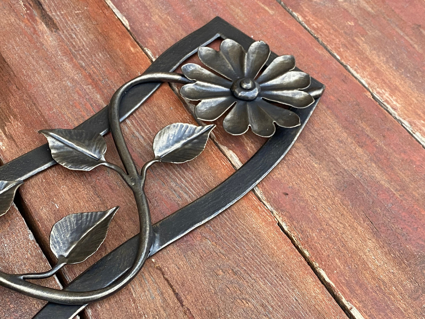 Wall hook, key holder, hanger, clothes hanger, daisy, flower, birthday, anniversary, Christmas, Mothers Day, engagement, wedding, newlyweds
