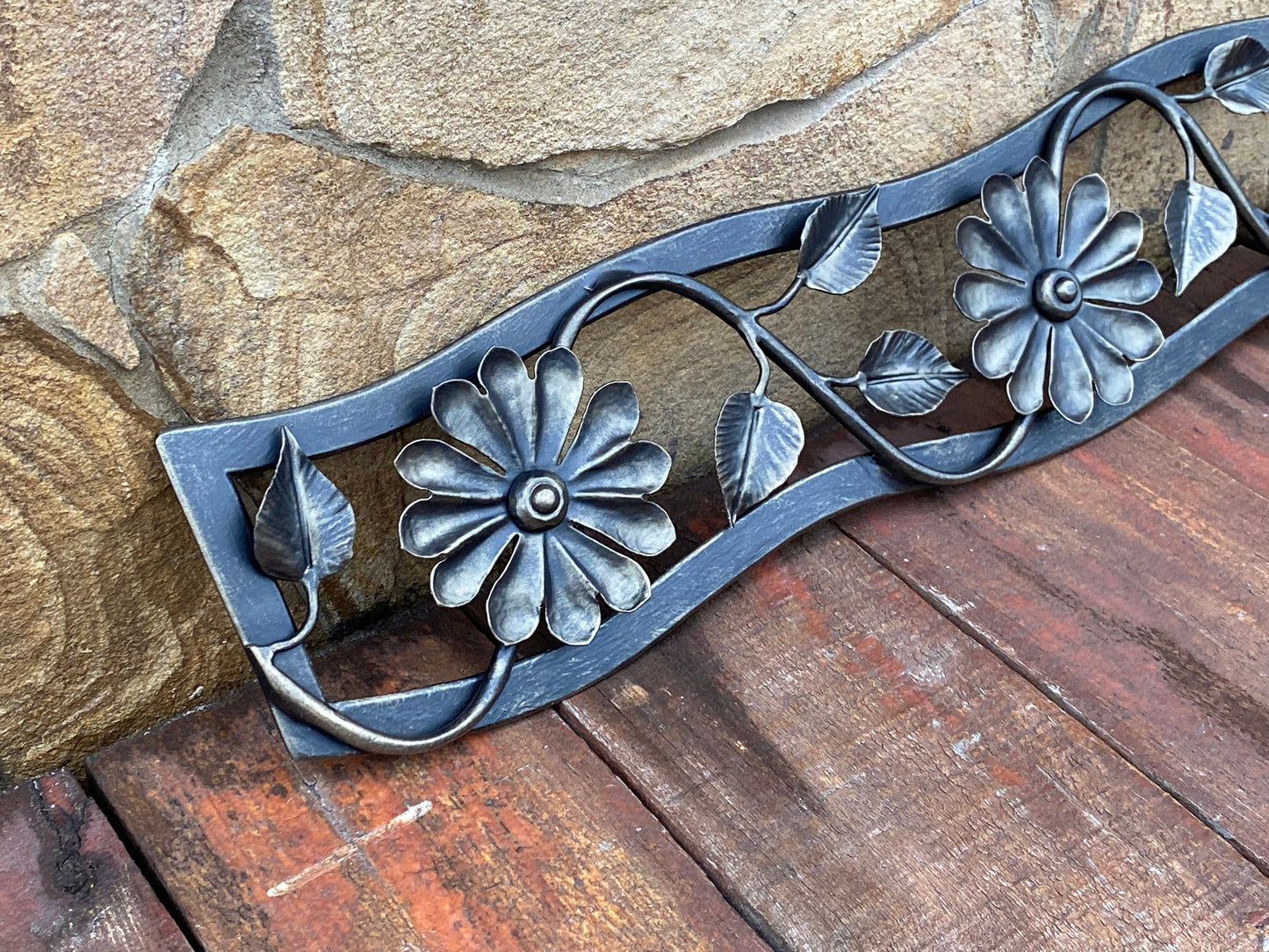 Wall hook, key holder, hanger, clothes hanger, daisy, flower, birthday, anniversary, Christmas, Mothers Day, engagement, wedding, newlyweds