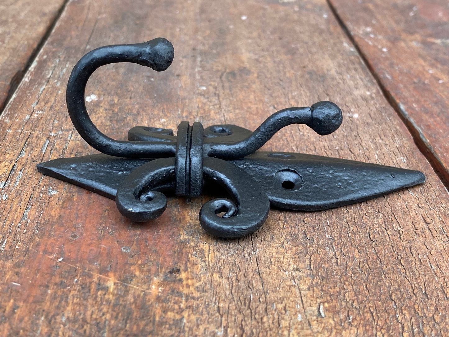 Fleur de lis hook, fleur de lis, hook, clothes hook, hanger, renovation, Christmas, birthday, anniversary, entryway, hallway, key holder