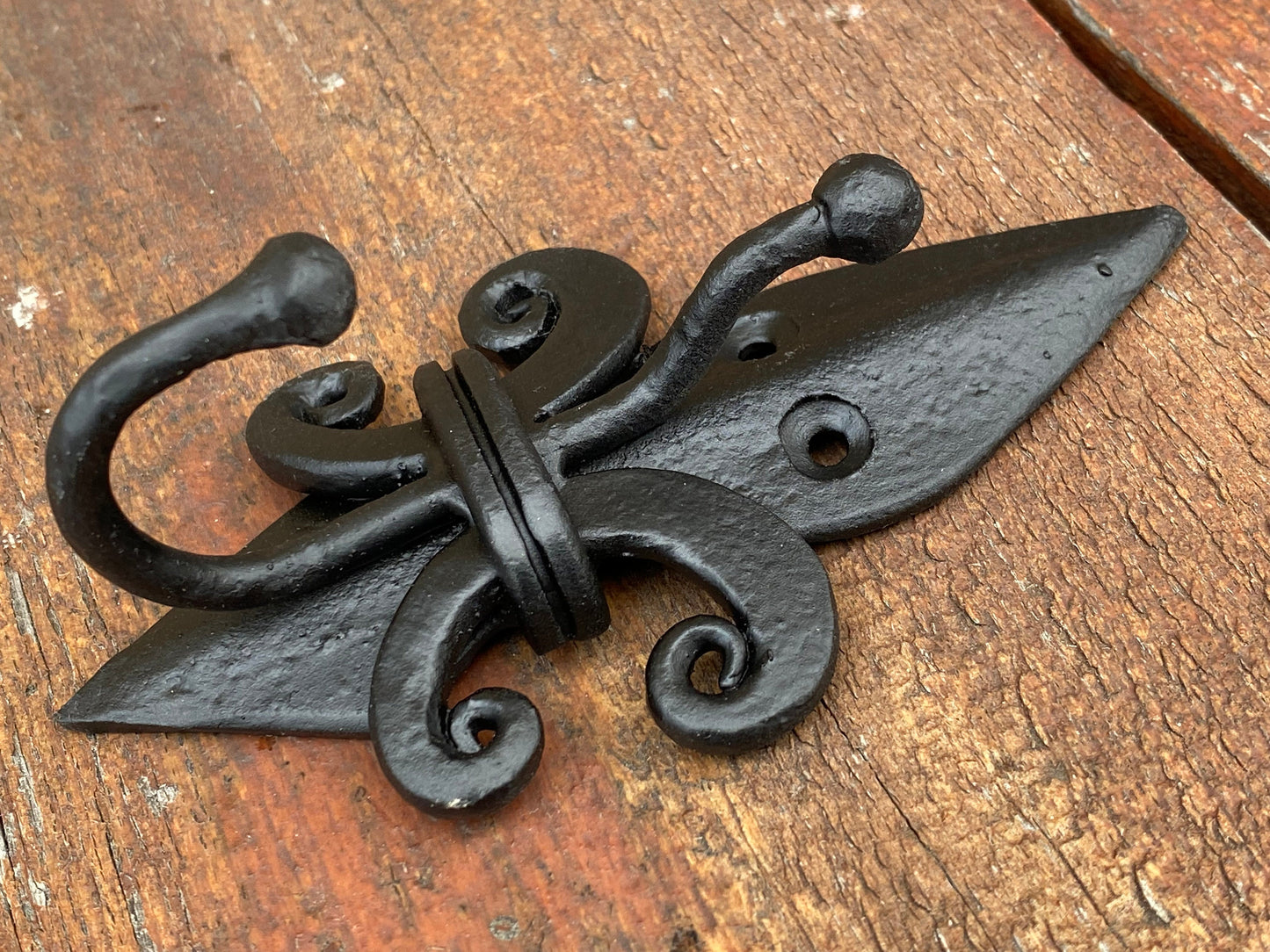 Fleur de lis hook, fleur de lis, hook, clothes hook, hanger, renovation, Christmas, birthday, anniversary, entryway, hallway, key holder