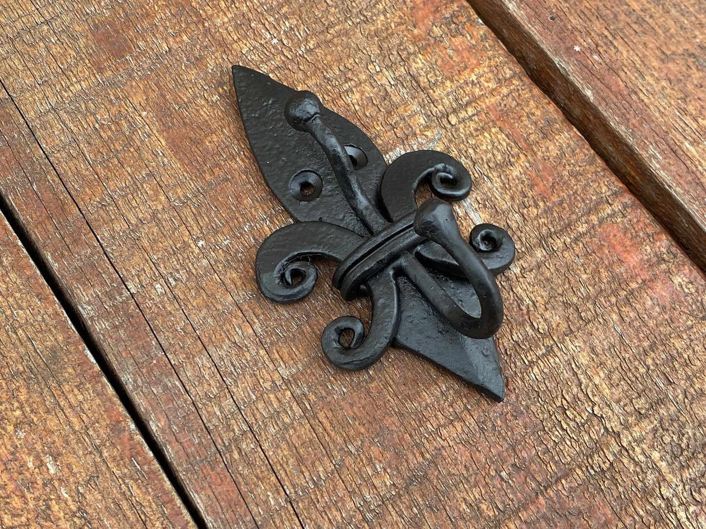 Fleur de lis hook, fleur de lis, hook, clothes hook, hanger, renovation, Christmas, birthday, anniversary, entryway, hallway, key holder