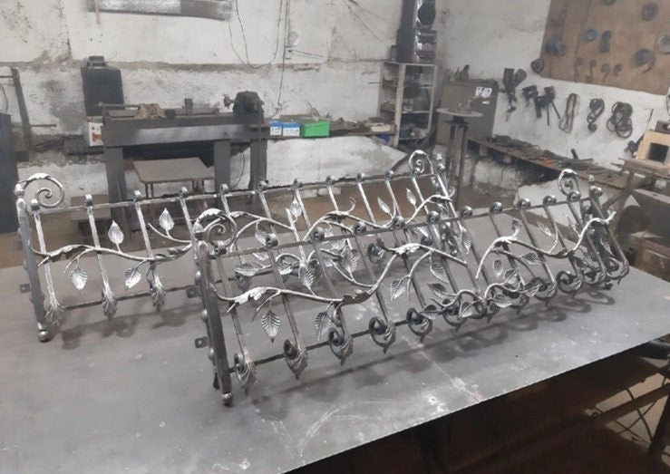 Window guard, window grille, window, window grate, window grid, fence topper, garden, Christmas, birthday, railing, balcony, terrace, stairs