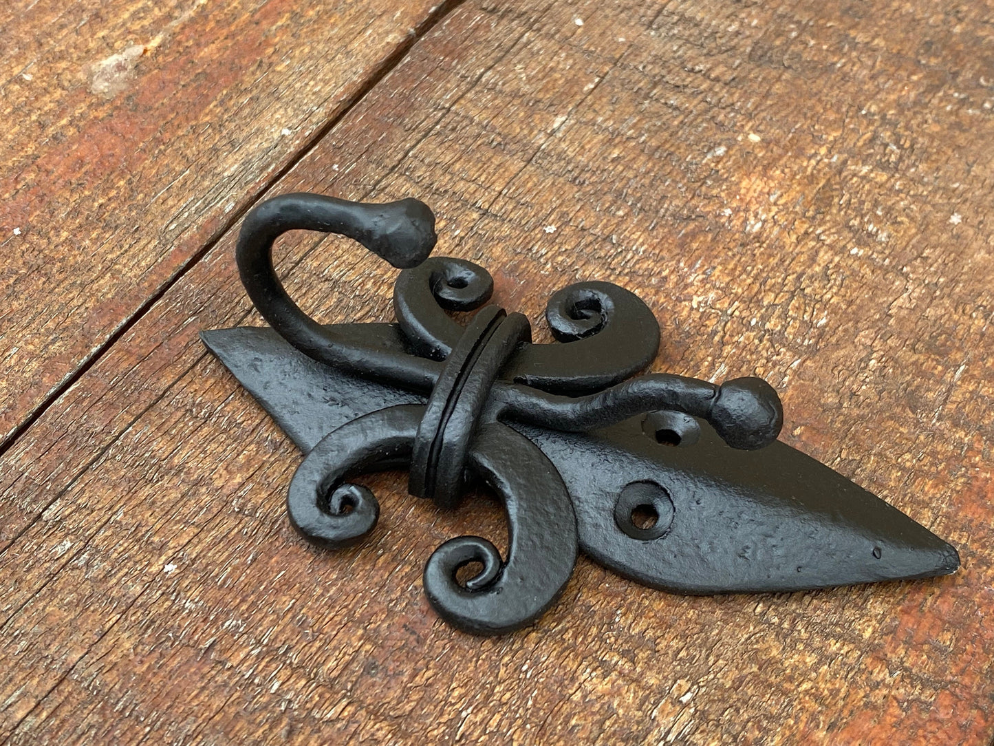 Fleur de lis hook, fleur de lis, hook, clothes hook, hanger, renovation, Christmas, birthday, anniversary, entryway, hallway, key holder
