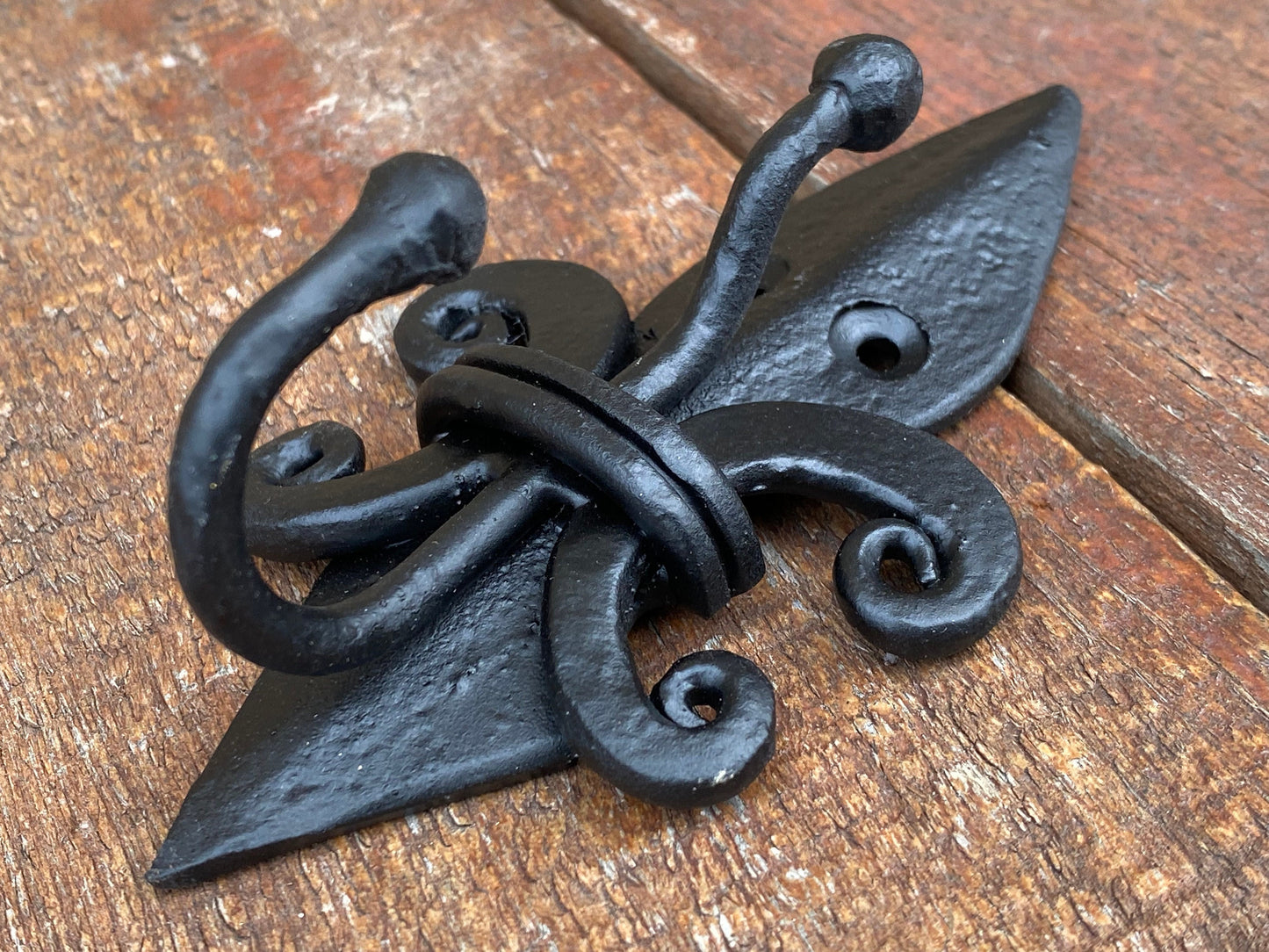 Fleur de lis hook, fleur de lis, hook, clothes hook, hanger, renovation, Christmas, birthday, anniversary, entryway, hallway, key holder