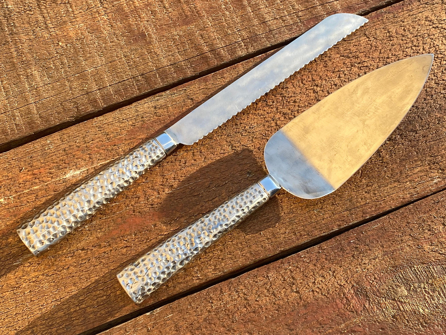 Cake knife, cake server, cutlery, knife, spatula, birthday, anniversary, Christmas, Mothers Day, wedding, bridesmaid, cake, Fathers Day