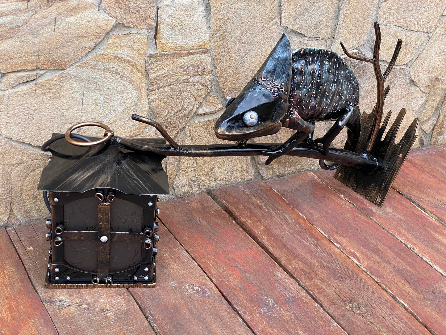 Wall sconce, chameleon, sconce, lantern, outdoor light, forest decor, animal, wild nature, lamp, exterior design, renovation, Christmas,bulb