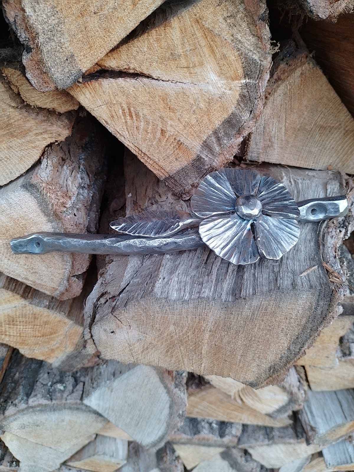 Door handle, barn door handle, door pull, closet door handle, flower, floral, florist, 6th anniversary, renovation,forest,birthday,Christmas