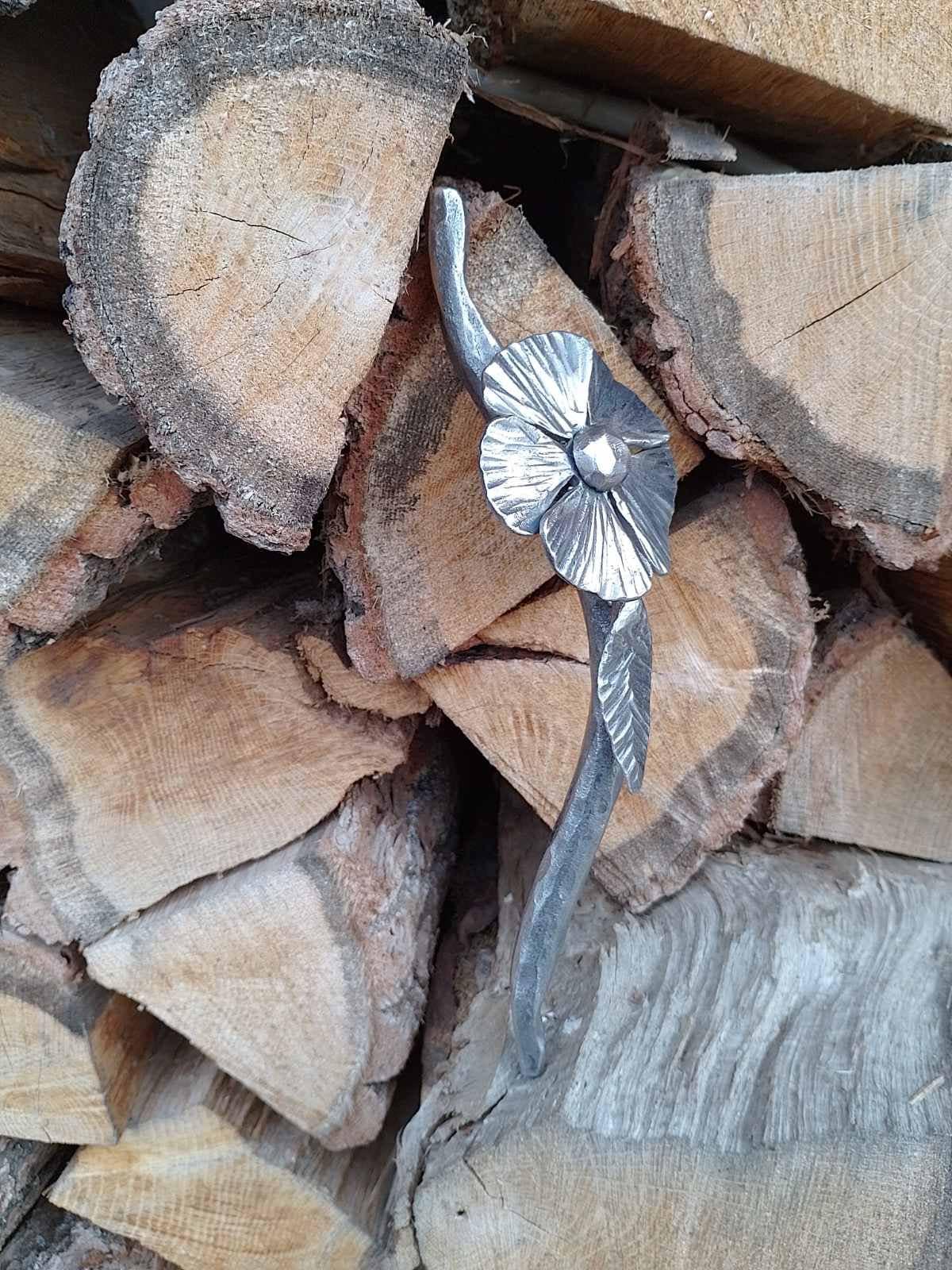 Door handle, barn door handle, door pull, closet door handle, flower, floral, florist, 6th anniversary, renovation,forest,birthday,Christmas