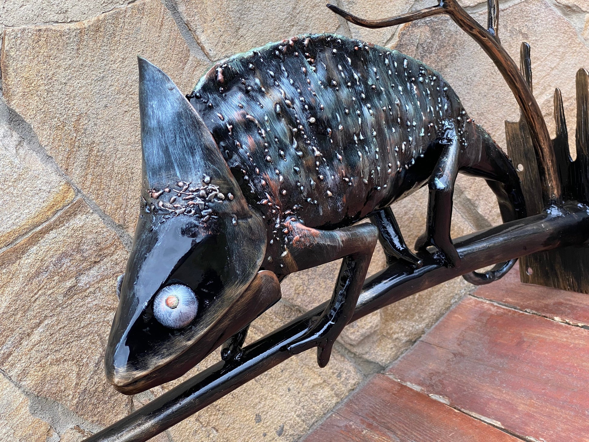 Wall sconce, chameleon, sconce, lantern, outdoor light, forest decor, animal, wild nature, lamp, exterior design, renovation, Christmas,bulb