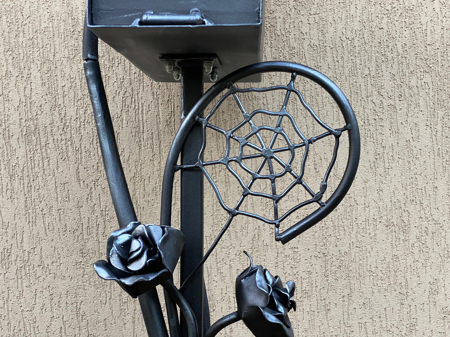 Mailbox, roses, floral gift, spiderweb, mouse, butterfly, wild nature, retirement, Mothers Day, pension, birthday, anniversary, Christmas