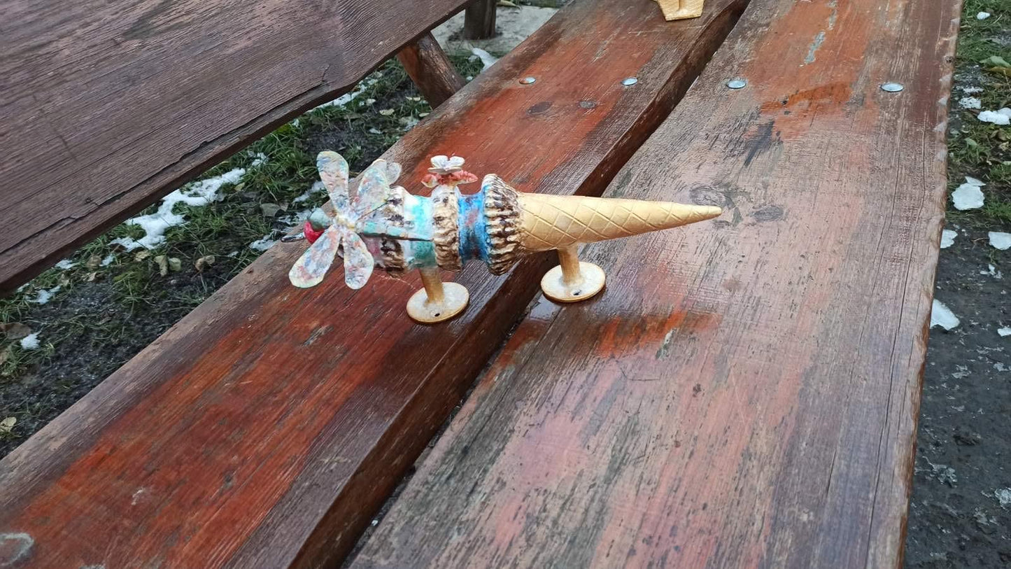 Door handle, ice cream, icecream, restaurant, kids party, gelato, kids birthday, childrens room, dragonfly, Christmas, anniversary, bee