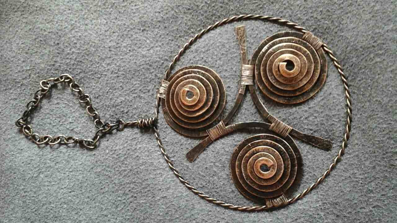 Celtic amulet, triskele, triskel, triskelion, trikvetra, talisman, Nordic, pagan, breton, Britanny, trisquel, wiccan, spiral symbol, Celtic