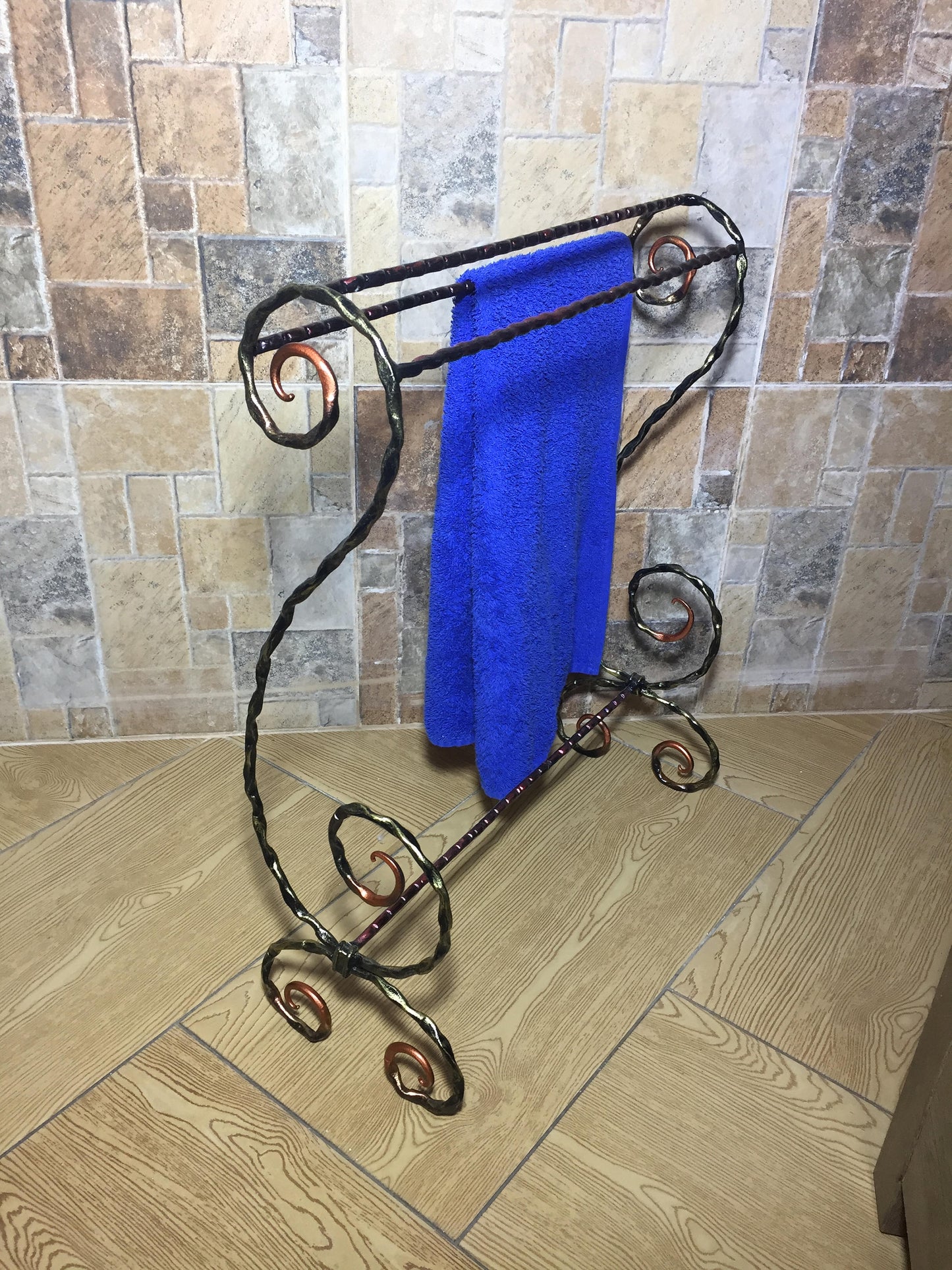 Hand forged towel rack standing, towel holder, towel rack, towel rack shelf, standing towel rack, bathroom decor, iron towel bar, iron gift