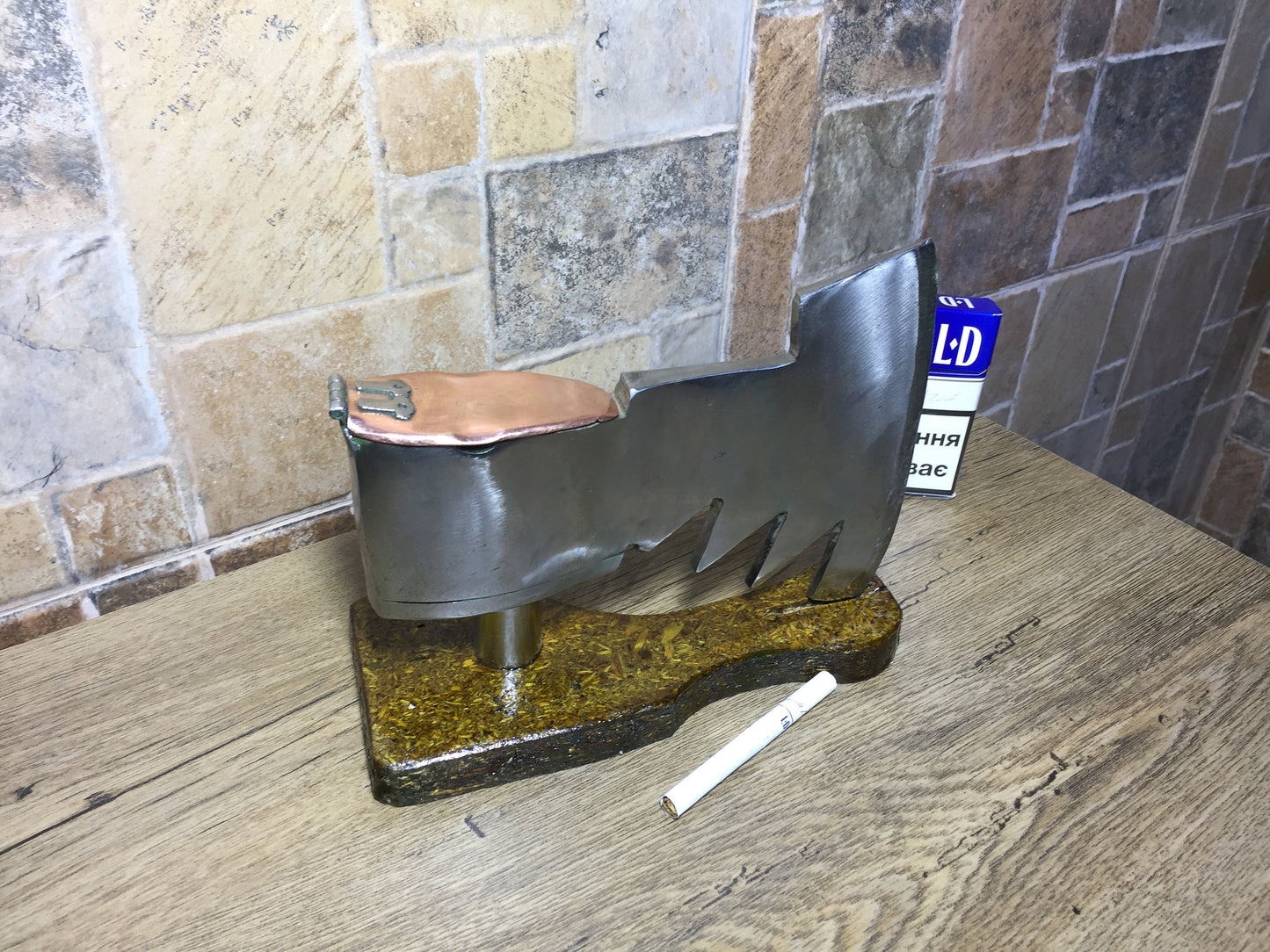 Ash tray with copper cover, metal ashtray, viking axe, medieval axe, ashtray, iron gift, iron anniversary gift, iron gift for men,iron gifts