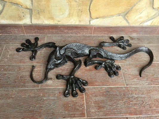 Wrought iron lizard, iron gift, lizard lover gift, steel gift, lizard wall art, sculpture, lizard home decor, lizard garden, lizard decor