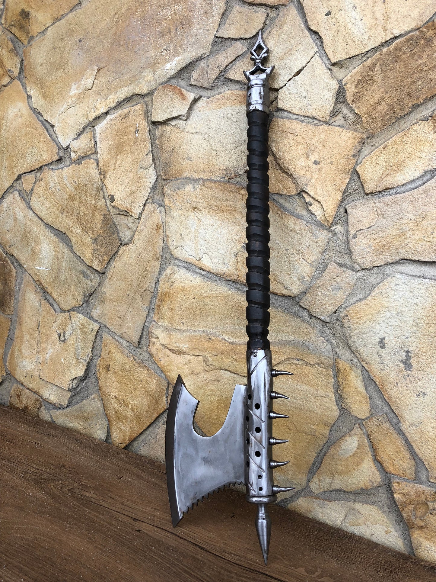 Mens gift, viking axe, leviathan axe, tomahawk, handyman tool, axe, steel decor, steel gifts for men - 11th anniversary, iron gifts, steel