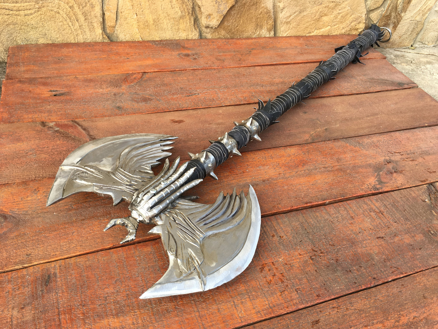 Rueful axe, skyrim axe, skyrim cosplay, skyrim prop, skyrim armor, cosplay, costume, replica. The Elder Scrolls, Daedric, viking axe, axe