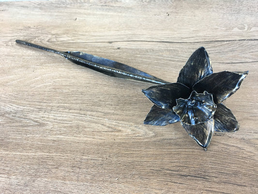 Hand forged narcissus, metal narcissus, iron narcissus, iron sculpture, iron anniversary gift for her, iron rose, metal rose, iron flower