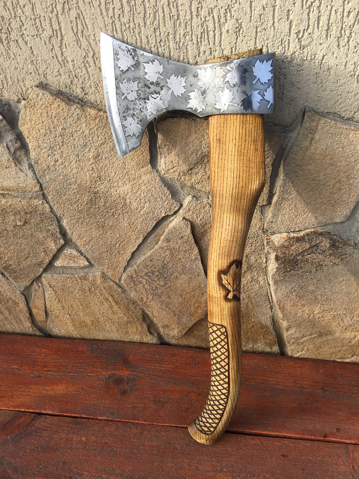 Mens gift, viking axe, manly gift, medieval axe, tomahawk, camping, maple leaf, men's gifts,iron gift for him,gifts for men,manly iron gifts