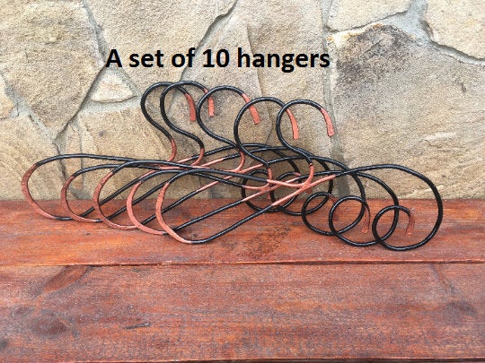 Set of 10 hangers, clothes hanger, hangers for clothes, clothes hangers, storage hangers,closet hangers,hangers set,coat hanger,dress hanger