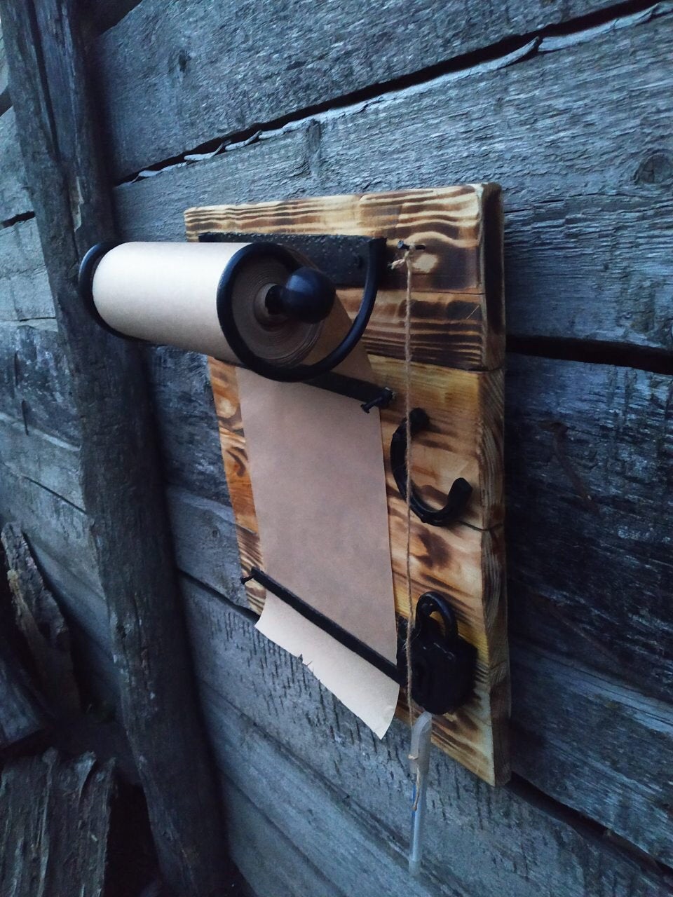 Kitchen organizer, memo board, message board, wall pad, paper roll dispenser, paper roll holder, kitchen board,kitchen wall sign,wall quotes