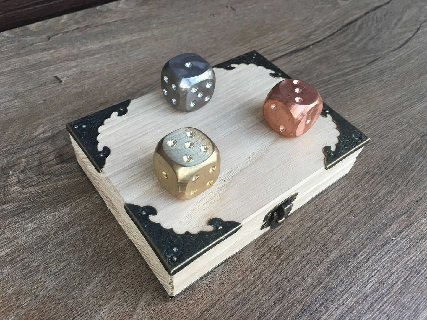 Dice set, dice gift box, dice gifts, bronze dice, copper dice, steel dice, dice box, birthday gift, Christmas gift, board game, dice game