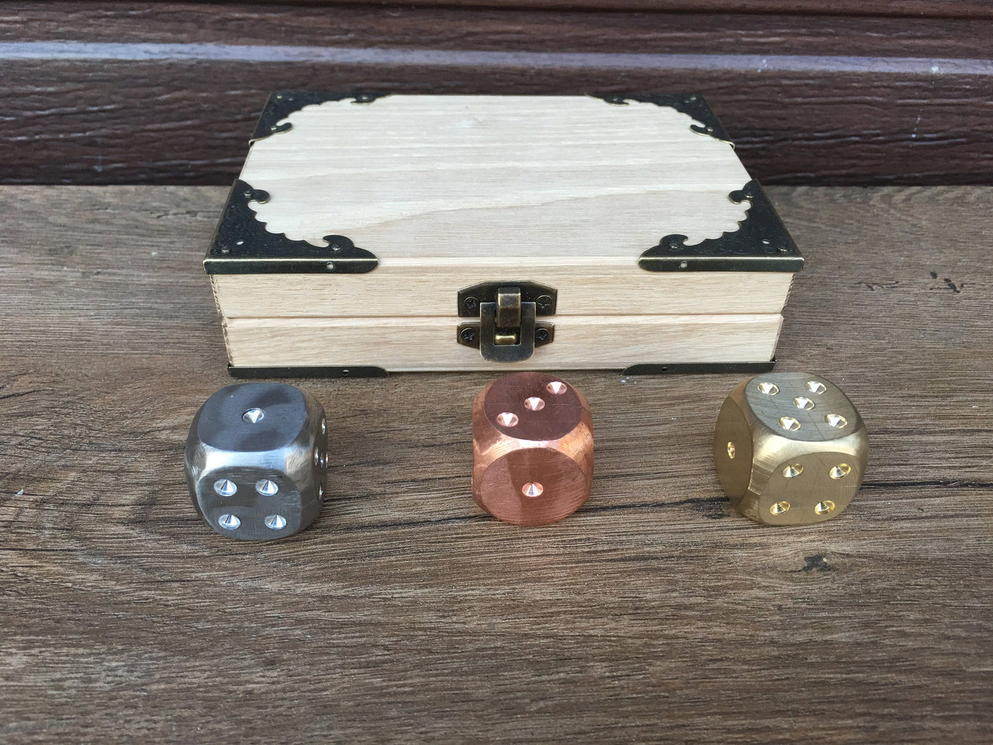 Dice set, dice gift box, dice gifts, bronze dice, copper dice, steel dice, dice box, birthday gift, Christmas gift, board game, dice game