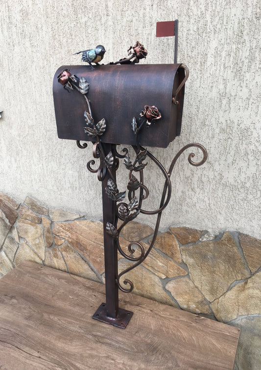 Custom listing for Danielle: mailbox with a butterfly, spider on a scroll