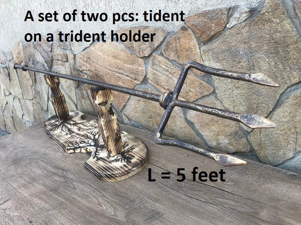 Trident Instrument Hand forged trident with holder 157cm – ForgedCommodities