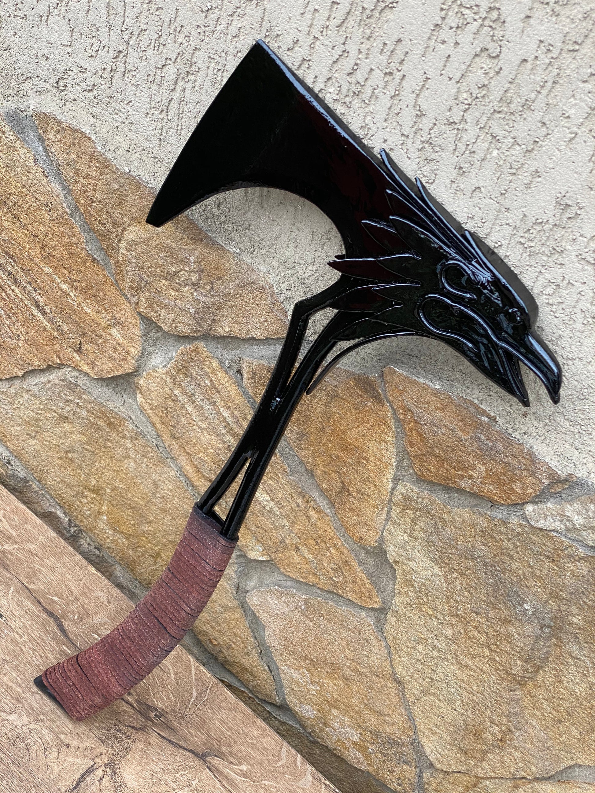 Bloodhound heirloom axe, gamer gift, Raven&#39;s Bite Heirloom, Apex Legends, cosplay axe, iron gift, Christmas,steel gift,replica,props cosplay