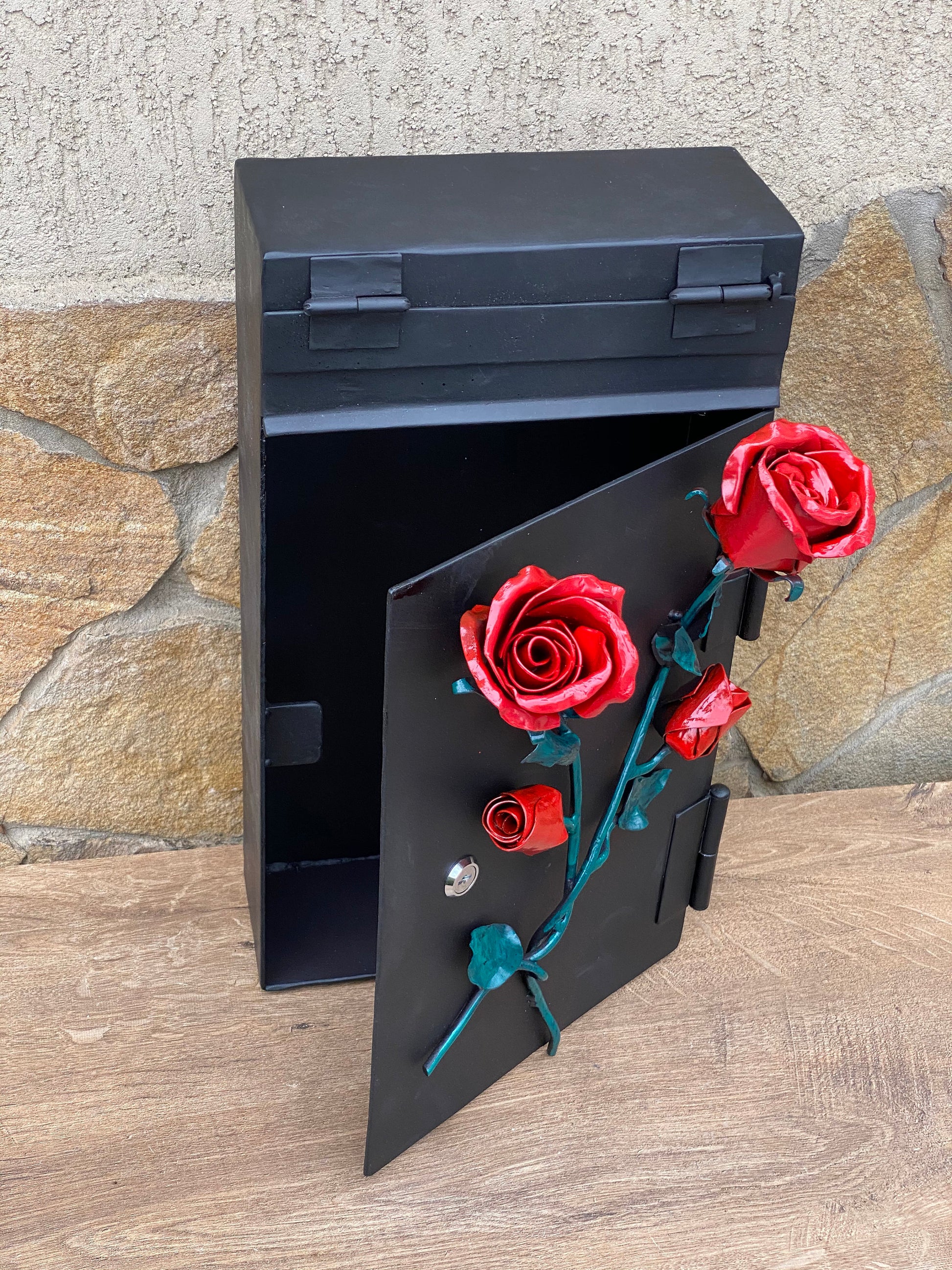 Locking mailbox, wall mailbox, mailbox, mail box, mailbox with lock, outdoors decor, garden decor, entwined roses,iron rose,hand forged rose