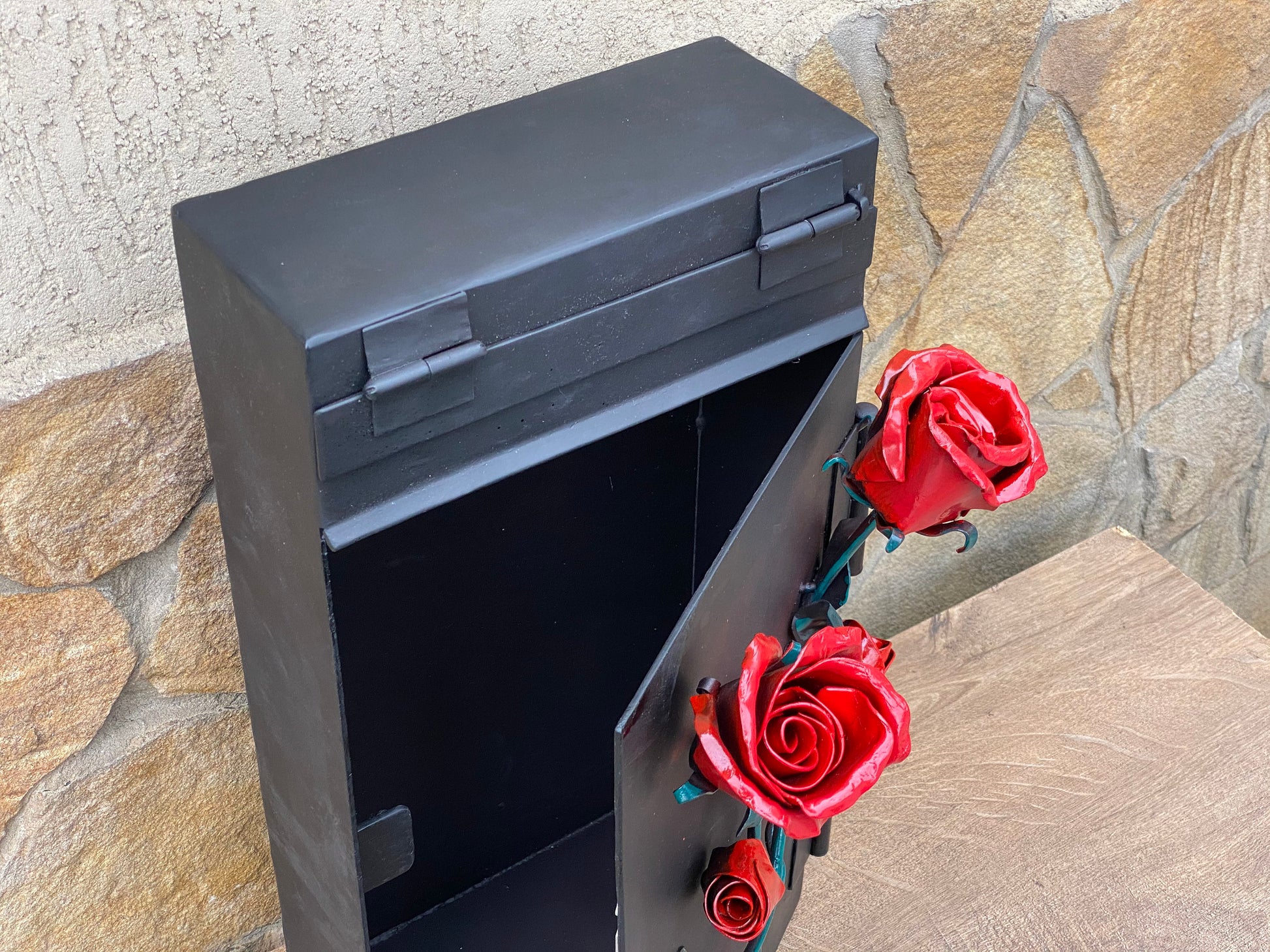 Locking mailbox, wall mailbox, mailbox, mail box, mailbox with lock, outdoors decor, garden decor, entwined roses,iron rose,hand forged rose