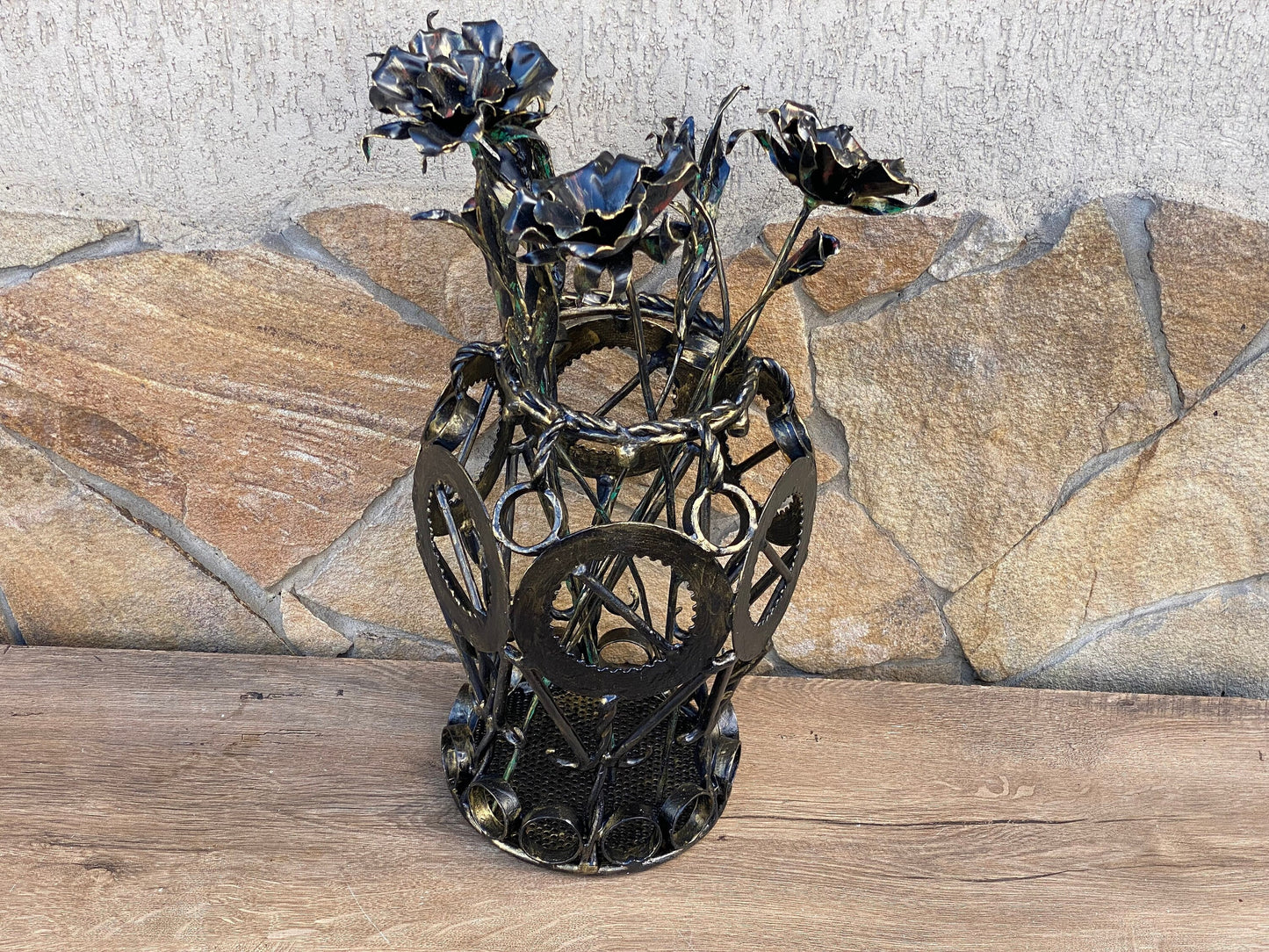 Vase, poppy, flower, 11th anniversary, 6th anniversary, iron gift, iron flower, steel gift, iron anniversary, birthday, Christmas, botanics