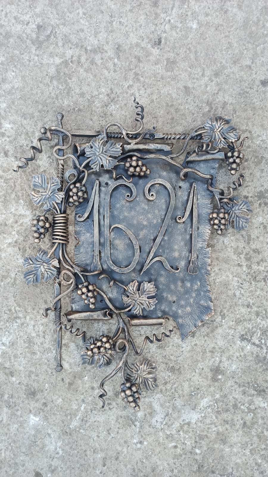 House number plate, address sign, address number, address, house number plaque, grapes, vine, grapevine, wine decor, birthday, anniversary