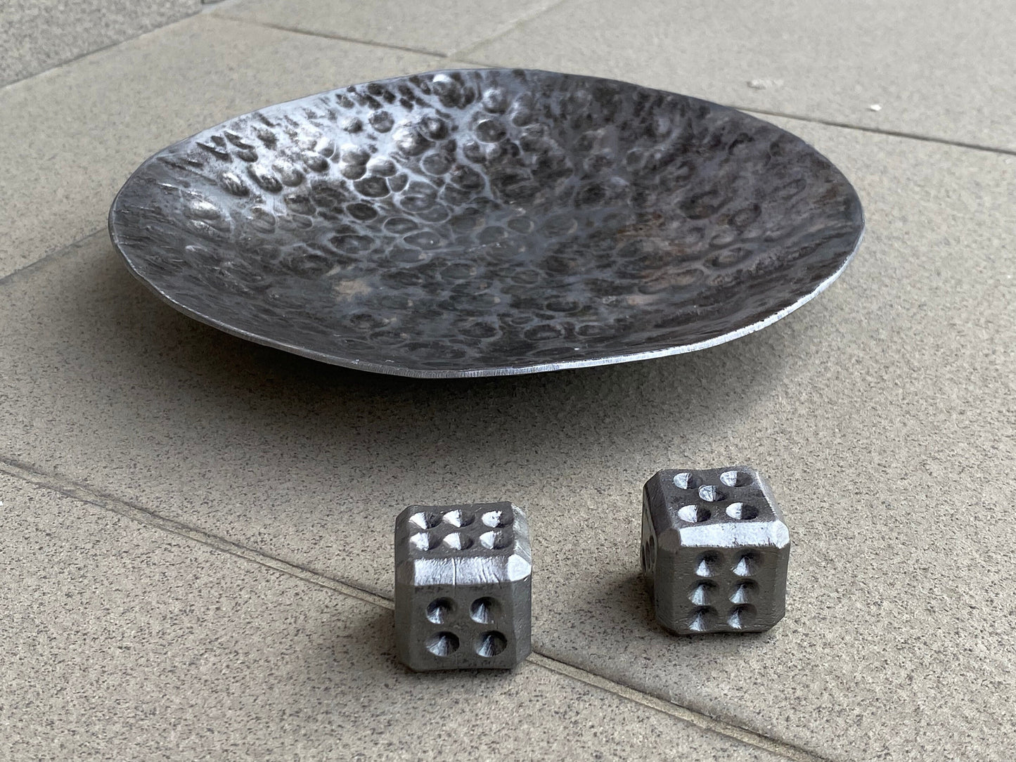 Dices, personalized tray, personalized bowl, tray, bowl, 6th anniversary, 11th anniversary, dice game, steel gift, iron gift, dice box